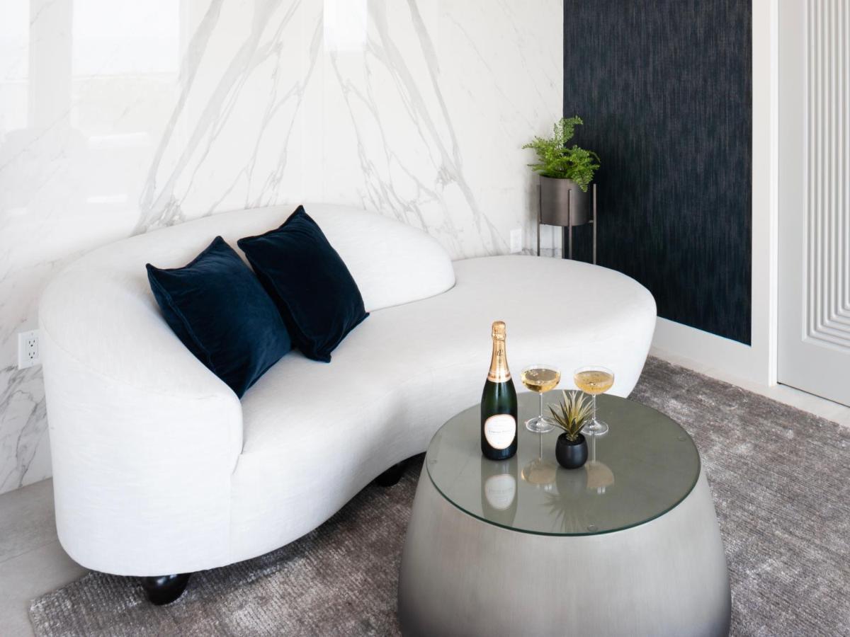 Black Urchin Boutique Resort Бодден-Таун Экстерьер фото